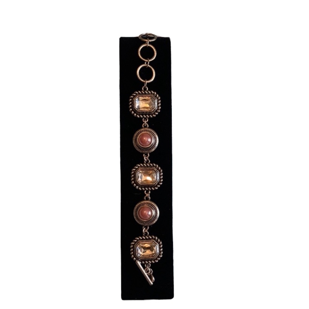 Ovation Bracelet Style Dots